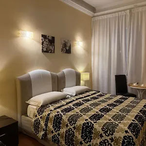 glamour-center-of-rome-bb.it-romehotels.com/