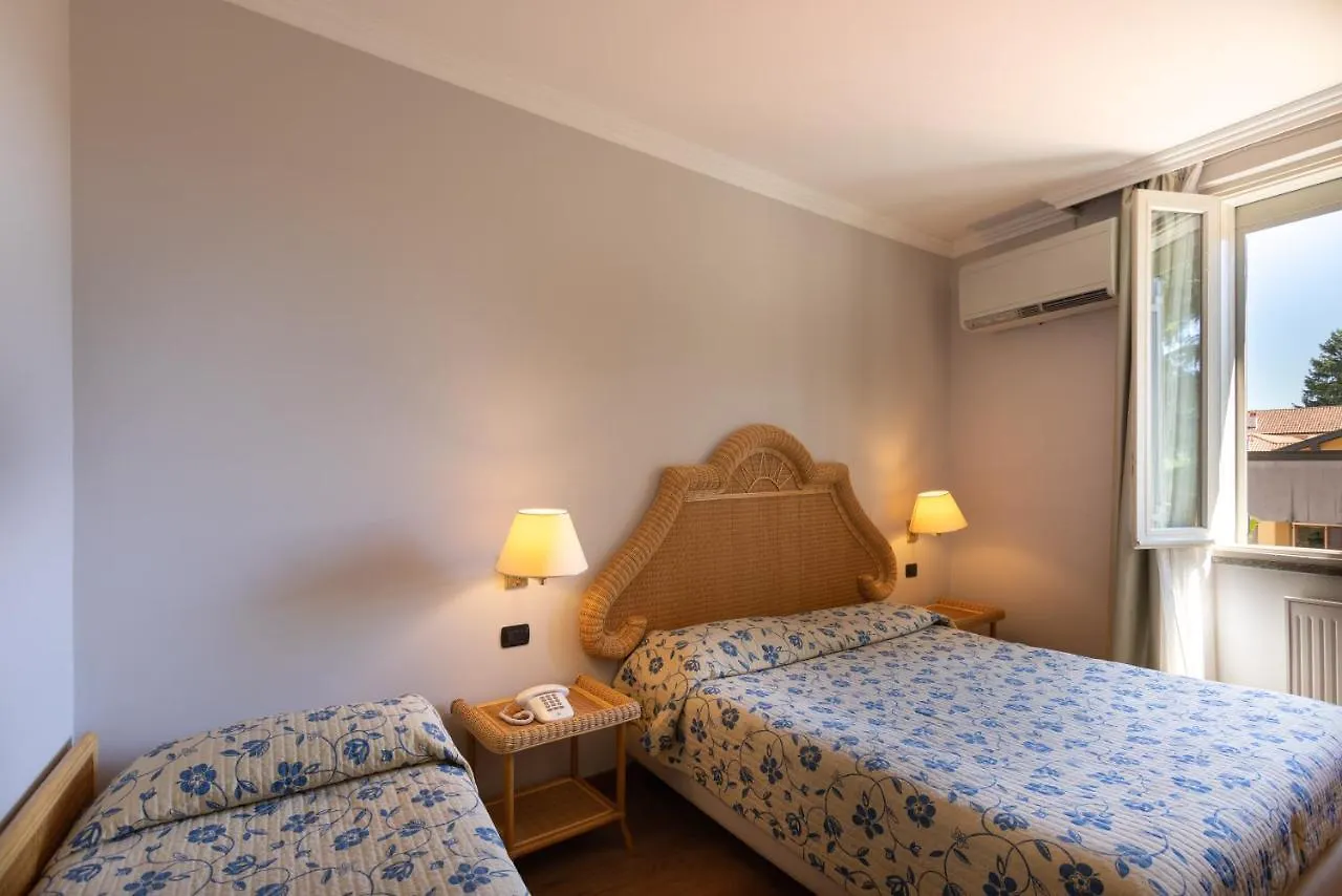 Hotel Dei Tigli Angera Italy