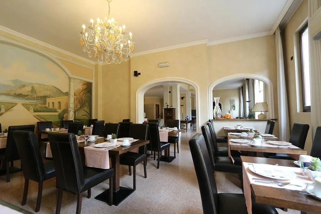 Hotel Dei Tigli Angera