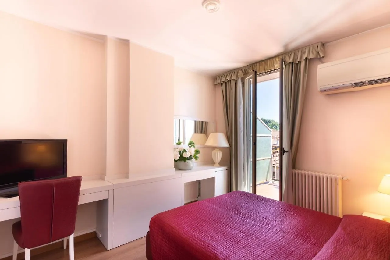 Hotel Dei Tigli Angera Italie